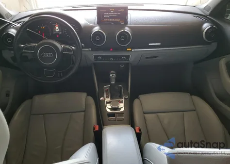 2015 Audi A3 Premium Plus из США, поврежденный, VIN WAUEFGFFXF1138413